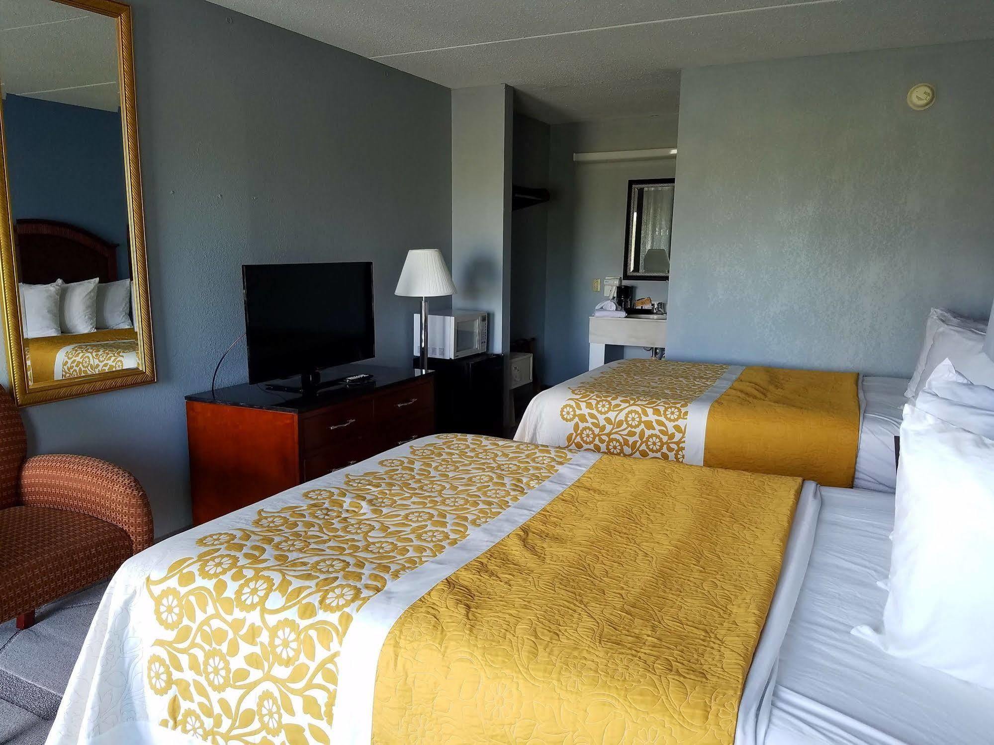 Days Inn By Wyndham Richmond Exteriér fotografie
